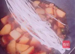 Illustration of how to make potato vermicelli stewed meat 9
