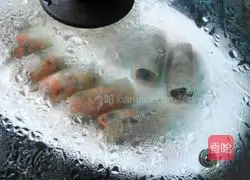 Illustration of how to make crystal winter melon rolls 10