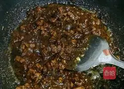 Illustration of how to make delicious pork sauce 3