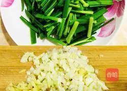 Illustration of how to make fried octopus with leeks 2