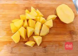 Illustration of how to cook chicken legs and roasted potatoes 3