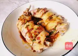 Illustration of how to make chicken with scallion oil 10