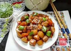 Illustration of how to cook diced chicken with potatoes 10