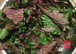 Illustration of Homemade Braised Duck with Perilla Vermicelli 6