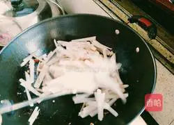 The Carrot Girl and Illustration of how to make Chicken Uncle 6