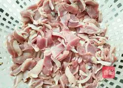 Illustration of how to make pickled lotus root and chicken gizzards with sansho pepper 3