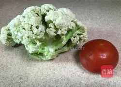 Cauliflower with tomato sauce Illustration of how to do it 1