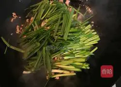 Illustration of how to make garlic minced meat 4