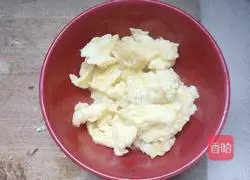 Fried eggs with onions Practice illustration 5