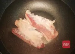 Illustration of how to make twice-cooked pork with hot pepper 1