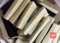 Illustration of how to make minced pork and eggplant 1