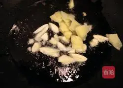 Illustration of how to make braised chicken with white clams 3