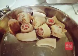 Illustration of how to hook a rabbit with a pig tail 6