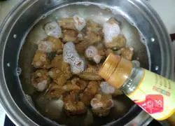 Illustration of how to make sweet and sour pork ribs 2