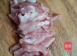 Illustration of how to make fried shredded pork with wild rice 2