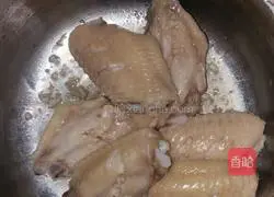 Illustration of how to make garlic chicken wings 1