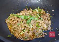 Illustration of how to make spicy cumin chicken gizzards 8