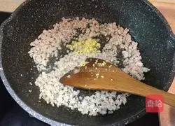 Illustration of how to make peas with rotten meat in tomato sauce 7