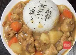 Illustration of how to make curry chicken rice 9