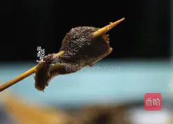 Illustration of how to make grilled chicken gizzards 1