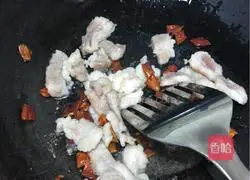 Illustration of how to make pork, cabbage and potato vermicelli stewed 3