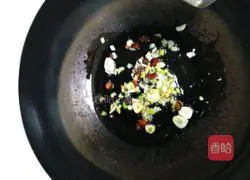 Illustration of how to stew chicken legs with potatoes 5