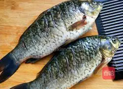 Braised crucian carp recipe 4