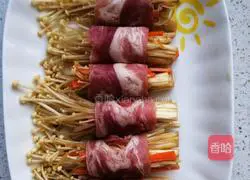 Illustration of how to make bacon enoki mushroom rolls 5