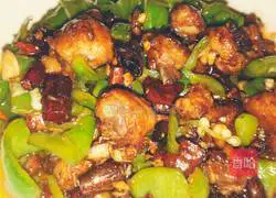 Illustration of how to cook diced chicken wings with chili pepper 7