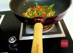 Illustration of how to cook carrots with pepper 6