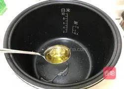 Illustration of how to cook chicken in rice cooker 4