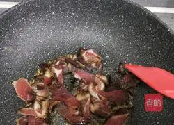 Illustration of how to make fried cabbage with bacon 9