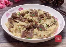 Illustration of Stir-fried Beef with Enoki Mushrooms 11