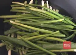 Illustration of rice cooker braised chicken 8