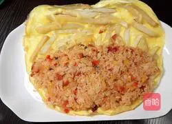 Illustration of how to make French fries and omelette rice (fried rice with French fries, egg and bacon) 10