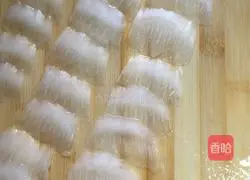 Illustration of how to make flowers bloom and prosper 9