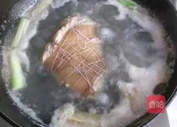 Illustration of how to make sauce elbow 4