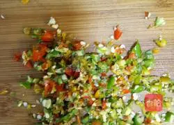 Illustration of how to make basil shrimp 1