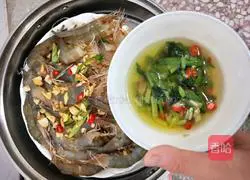 Illustration of how to make steamed prawns with vermicelli enoki mushrooms 11