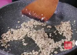 crispy Illustration of how to make skin tofu 5