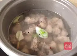 Illustration of how to make braised chicken with pink skin 5