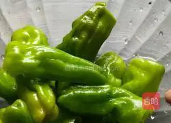 Illustration of how to make tiger skin green pepper for super rice 2
