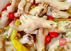 Illustration of how to make pickled pepper and chicken feet 16