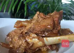 Illustration of how to make sauce elbow 18