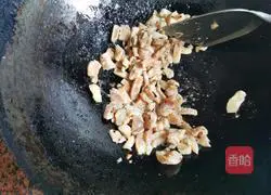 Illustration of how to make fried chicken breast with carrots 4