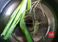 Illustration of how to stir-fry Huajia 2