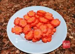 Illustration of how to make lettuce, fungus and scrambled eggs 5