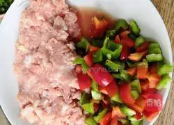 Illustration of how to make minced meat noodles 3