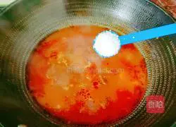 Illustration of how to make stir-fried broccoli with beef brisket 18