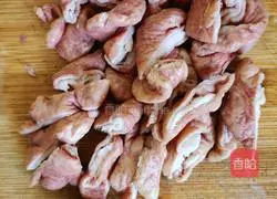 Illustration of Homemade Stir-fried Fat Sausage 4